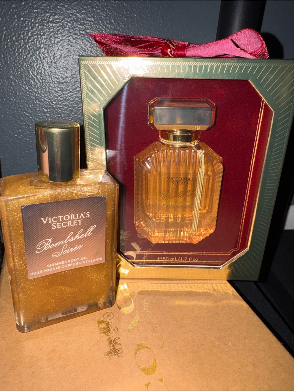 Victoria's Secret Bombshell Soirée Shimmer Body Gift set